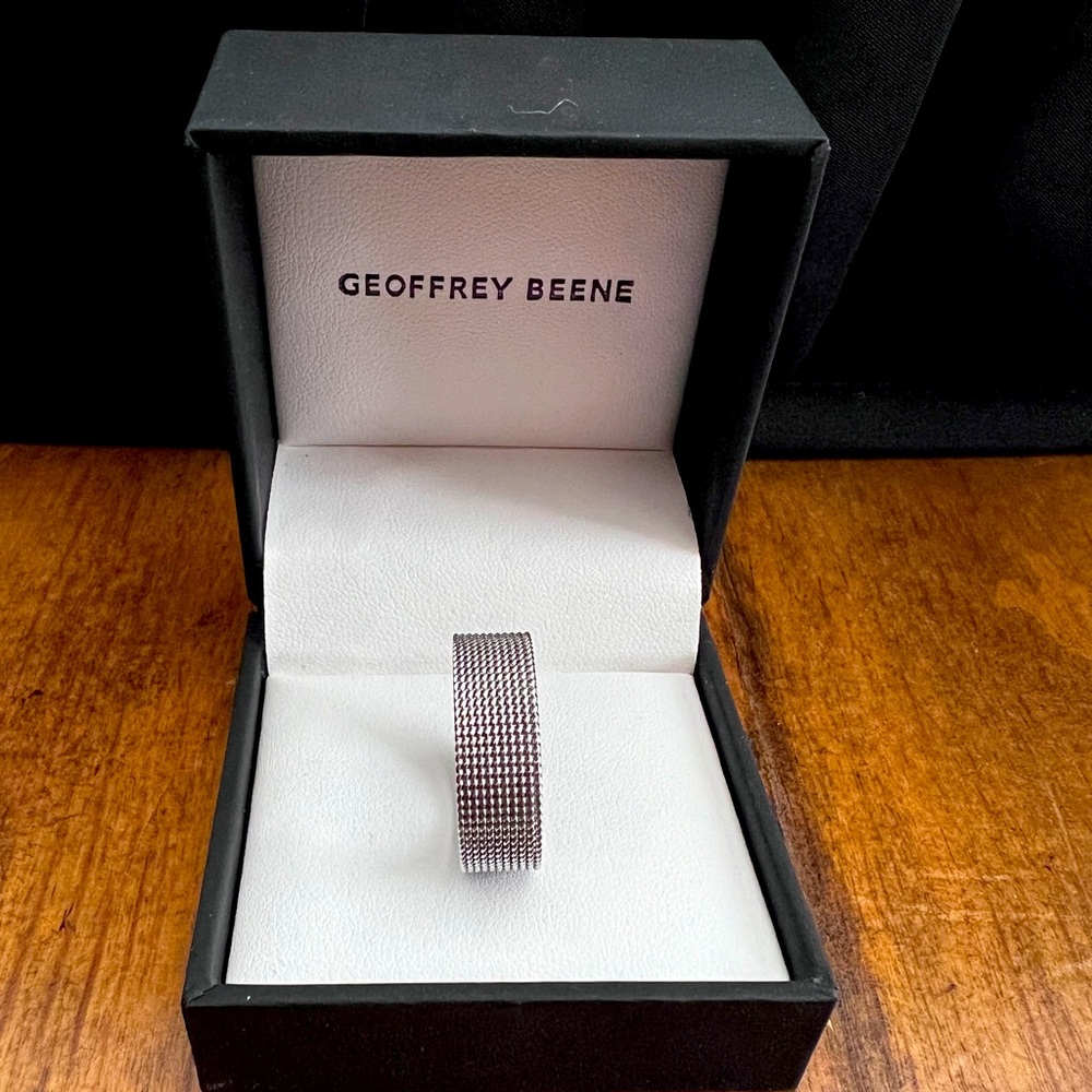 Geoffrey Beene Stainless Steel Mesh Ring sz 10
